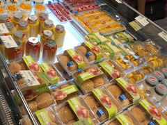 零售区-东哥面包(江宁大润发店)
