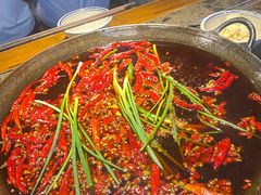 -六公里老火锅(总店)