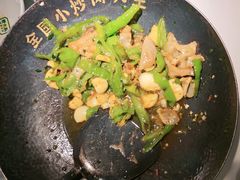 -费大厨辣椒炒肉(高铁吾悦广场店)