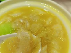 鱼翅花胶汤-阿锋鲍鱼酒家美食汇(华安店)
