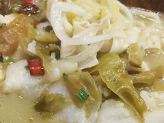 -周鱼小馆石锅酸菜鱼(活力汇店)