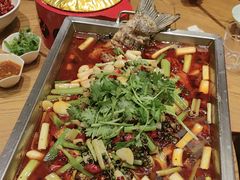 -琥珀老六龙虾(四里河店)