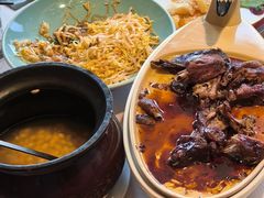 -八府香鸭·啫啫煲(华山路店)