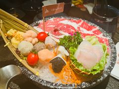 -湊湊火锅·茶憩(打浦桥日月光店)