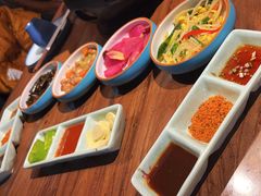 -明洞阿姨·韩式酱蟹烤肉·创意料理(三元桥店)