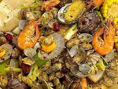 -老东镇啤酒屋海鲜加工·蒸汽海鲜·海鲜烧烤(台东店)