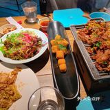 于是就带她来了我吃过好几次的局气。没点烤鸭
