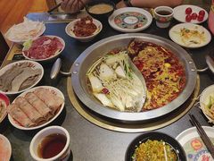 -沸炉重庆老火锅(军事博物馆店)