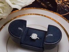 -Harry Winston 海瑞温斯顿