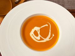 奶油栗子南瓜汤-小莫餐厅And More Restaurant西餐(北京展览馆店)