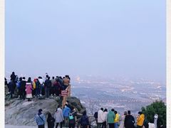 -鬼笑石后山停车场