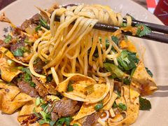 -方铲铲·成都板凳面(滨江银泰店)
