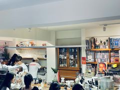 -巴浪鱼咖啡馆 Local Fish