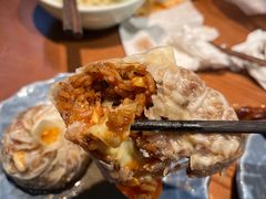 蛋黄芝士纸皮烧麦-鑫震源·苏式大虾生煎(山塘街店)