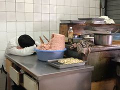 -黄阿姨锅贴大王(万航渡路店)