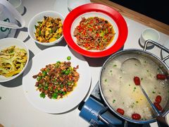 -湘鼎盛·大厨鲜炒湖南味(高新银泰店)