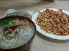 -亮亮面馆(经六路店)