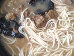 四喜烤麸面-王家沙点心店(西康路店)