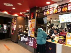 -麦当劳(展览路店)