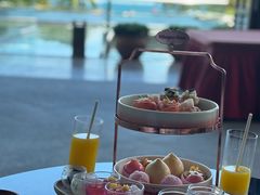 -亚龙湾喜来登·美景台大堂吧