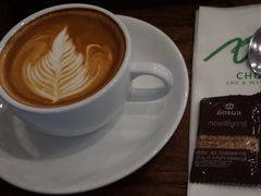 -Chom Cafe and Restaurant