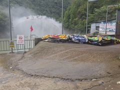 -仙人谷漂流景区