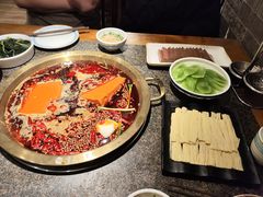 -小天鹅火锅·一线江景洪鼎旗舰店(洪崖洞店)