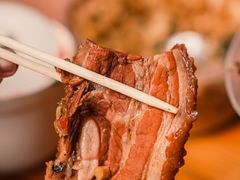 -梁阿婆廿年老牌扣肉糯米饭