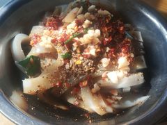 鸡冻凉粉-88号小吃店·经典云南菜·地道纳西美食