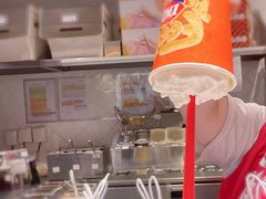 -DQ·蛋糕·冰淇淋(大宁国际商业广场店)