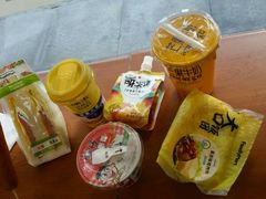 -全家便利店(崂山路四店)