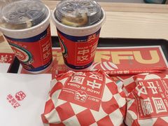 -塔斯汀中国汉堡(徐汇汇京广场店)