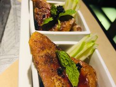 -穹六人间 people 6(岳阳路店)