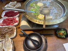 -天成·潮州牛肉脆肉鱼生蚝自助火锅