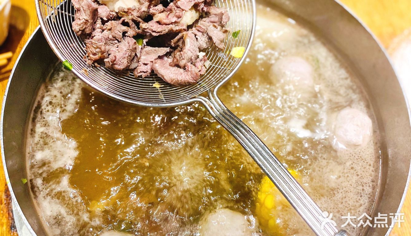 今日牛事潮汕鲜牛肉火锅六周年庆  吃出美味吃得健康！