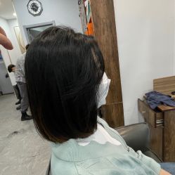 -艺格造型染发烫发
