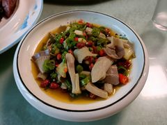 -土砂锅生态山庄·非遗砂锅雅鱼