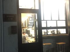 -无牌咖啡&酒馆