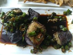 -老鼎万春卤菜(五代传承创始老店)