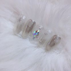 -Pink You美甲洗眉纹绣定制中心