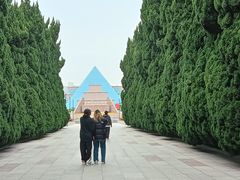 -上海市龙华烈士陵园