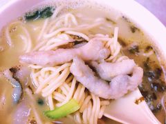 -明呈黄鱼面馆(斜土路店)