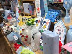 -九木杂物社(新奥购物中心店)