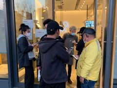 -喜茶(上海打浦桥日月光gelato lab+店)