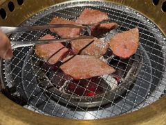 -山川小町·极番烧肉(新地假日广场店)