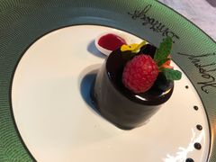 -弦月窗LUNETTE BY AMANDA(复兴路店)