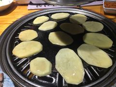 -唯成•韩国炭火烤肉 유성고기