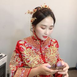 -艾米丽婚纱礼服