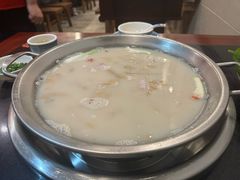 -老来福·非遗酸汤兔(凯旋路店)