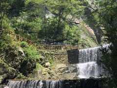 -燕子河大峡谷天坑仙境